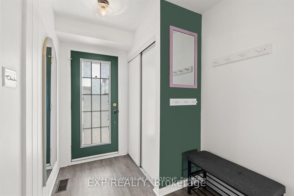 Photo 2 of 517 Simran Private, Ottawa, Barrhaven - Cedargrove/Fraserdale — HOMEH