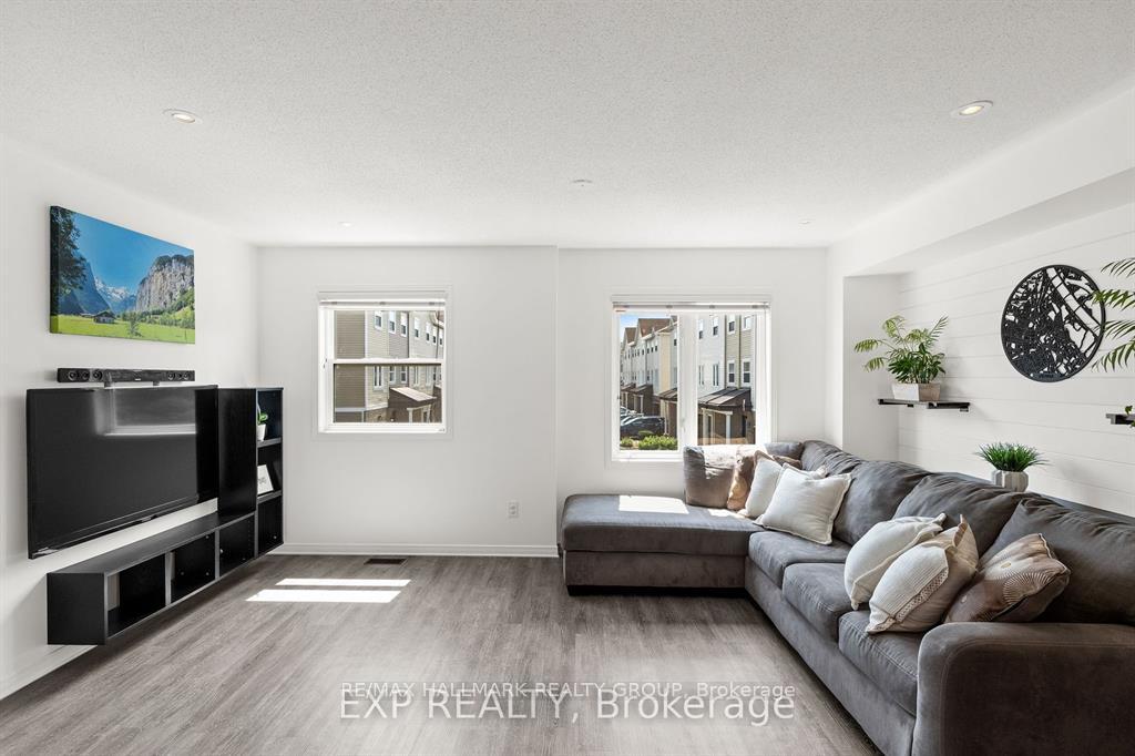 Photo 14 of 517 Simran Private, Ottawa, Barrhaven - Cedargrove/Fraserdale — HOMEH