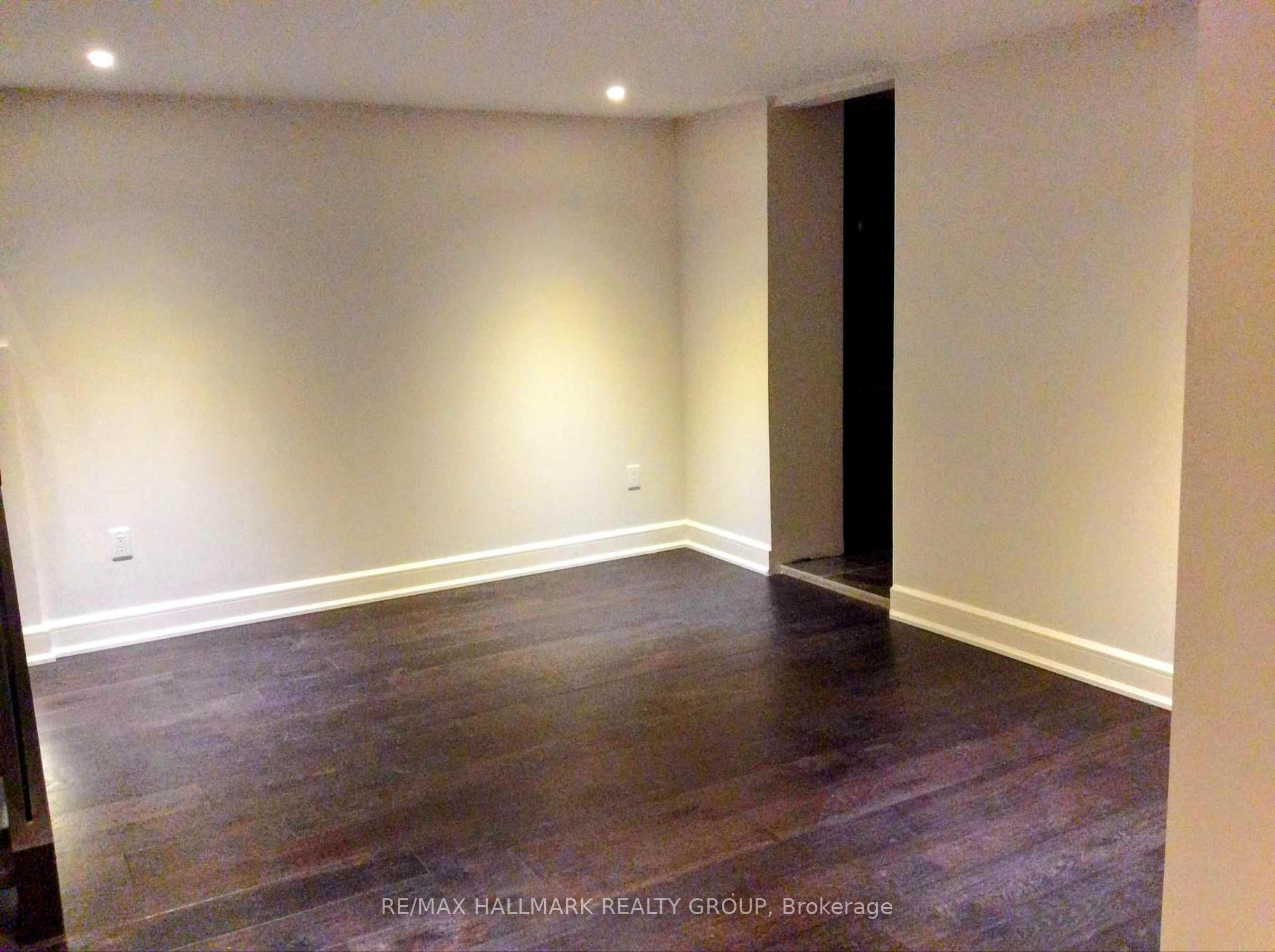 Photo 17 of 1 Davidson Drive, Ottawa, Rothwell Heights — HOMEH