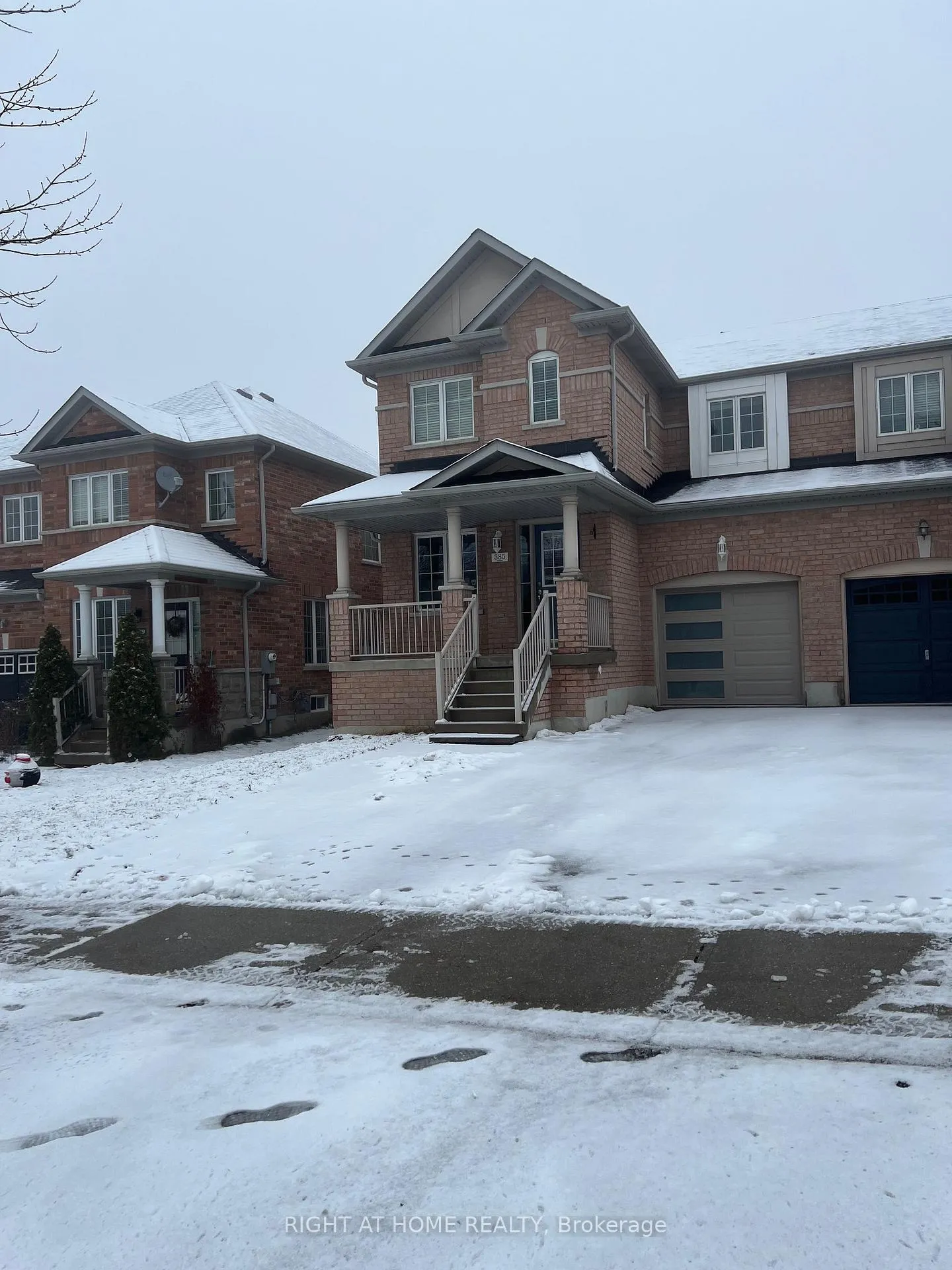 Photo 2 of 385 Conover Avenue, Aurora, Bayview Northeast — HOMEH