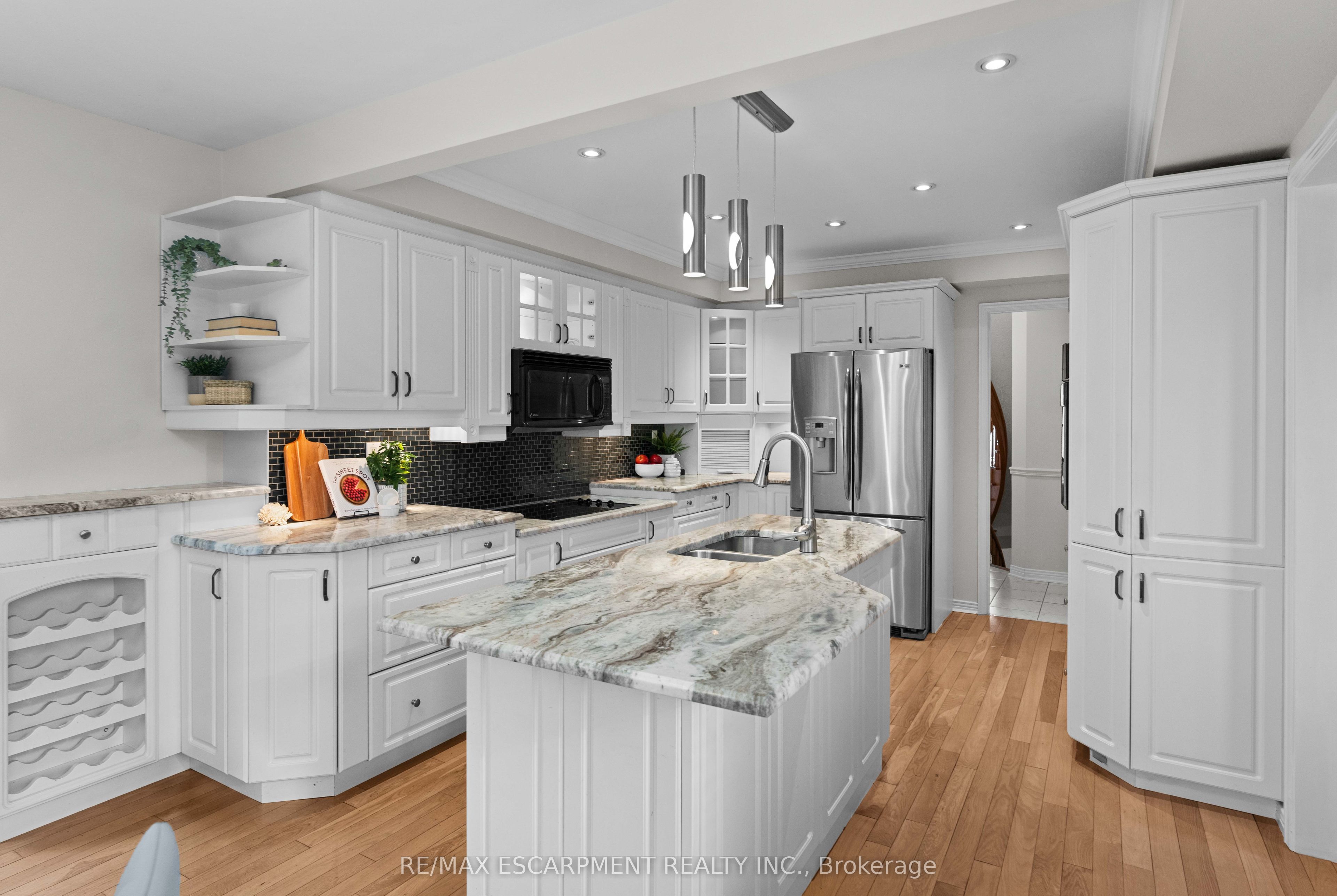 Photo 50 of 2068 Pipers Court, Burlington, Rose — HOMEH