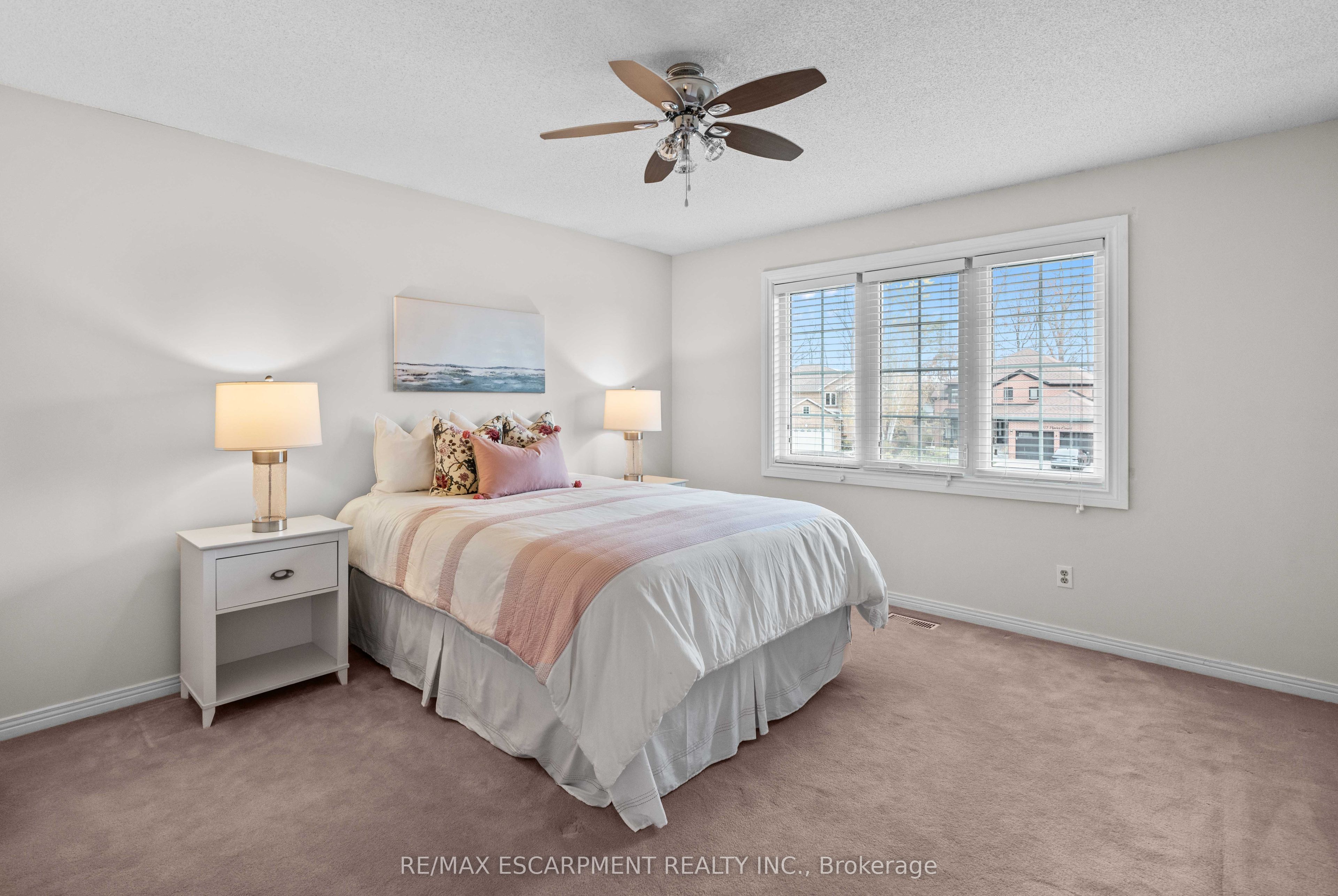 Photo 57 of 2068 Pipers Court, Burlington, Rose — HOMEH