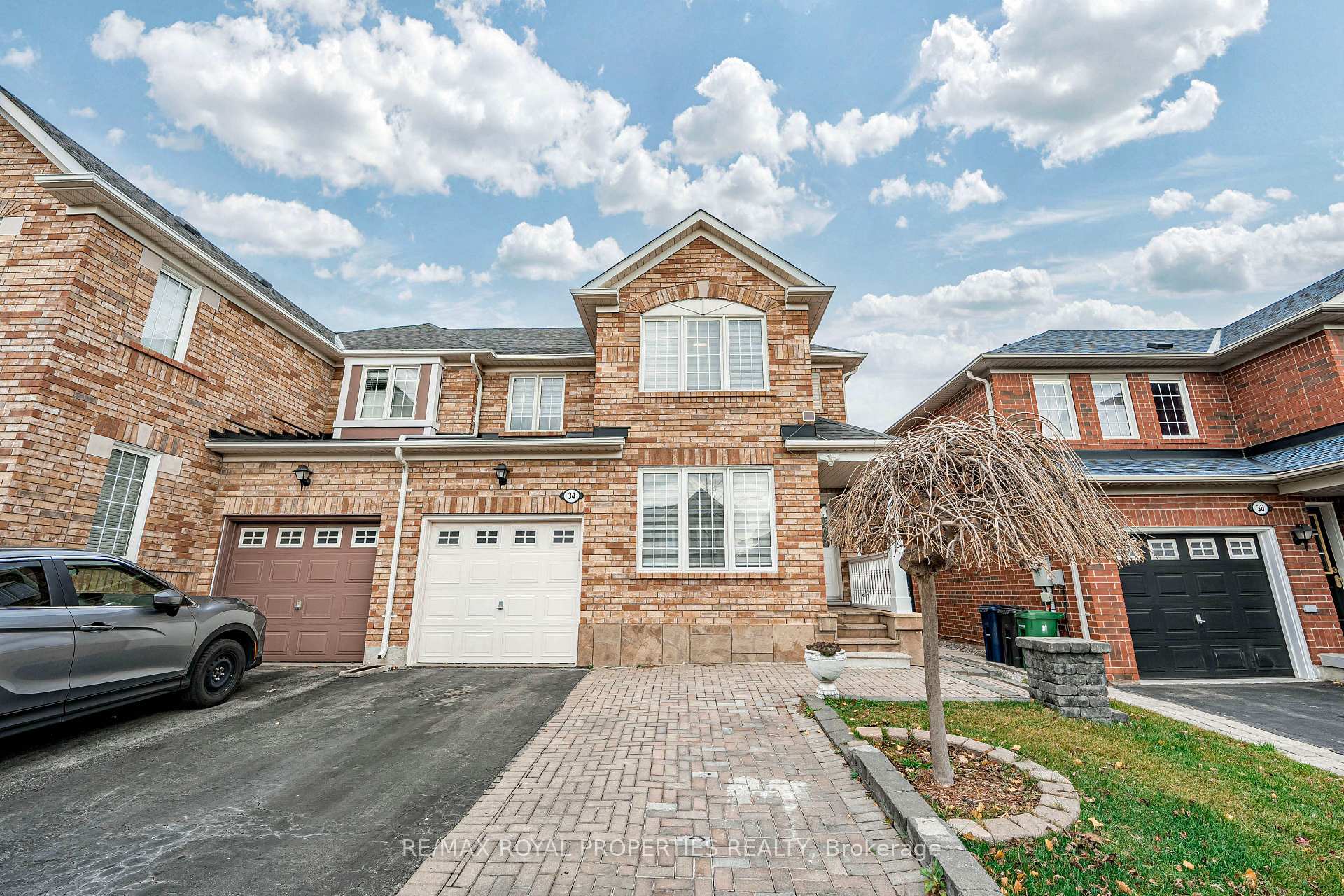 Front of 34 Hyacinth Crescent