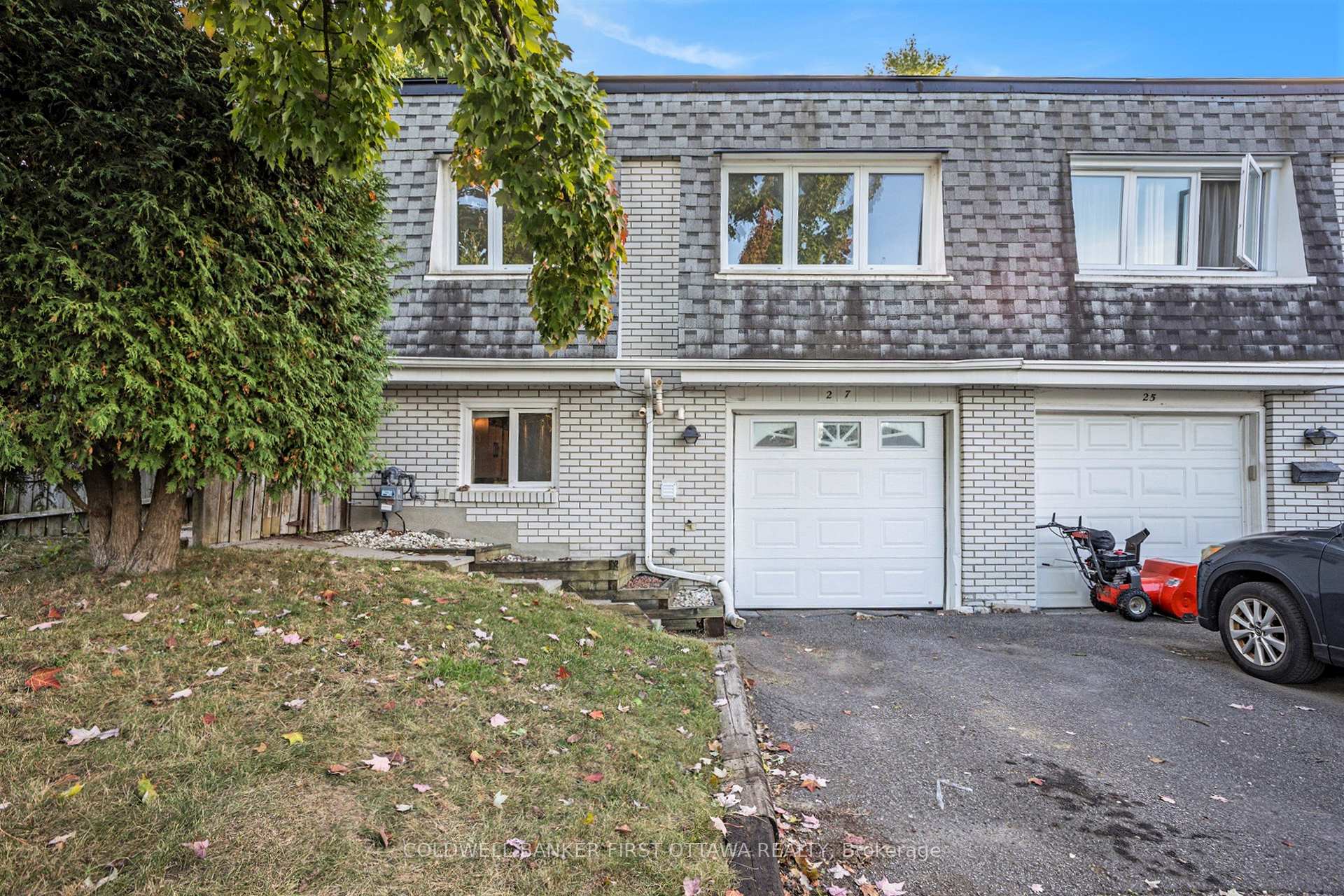 Photo 6 of 27 Ariel Court, Ottawa, Westcliffe Estates — HOMEH