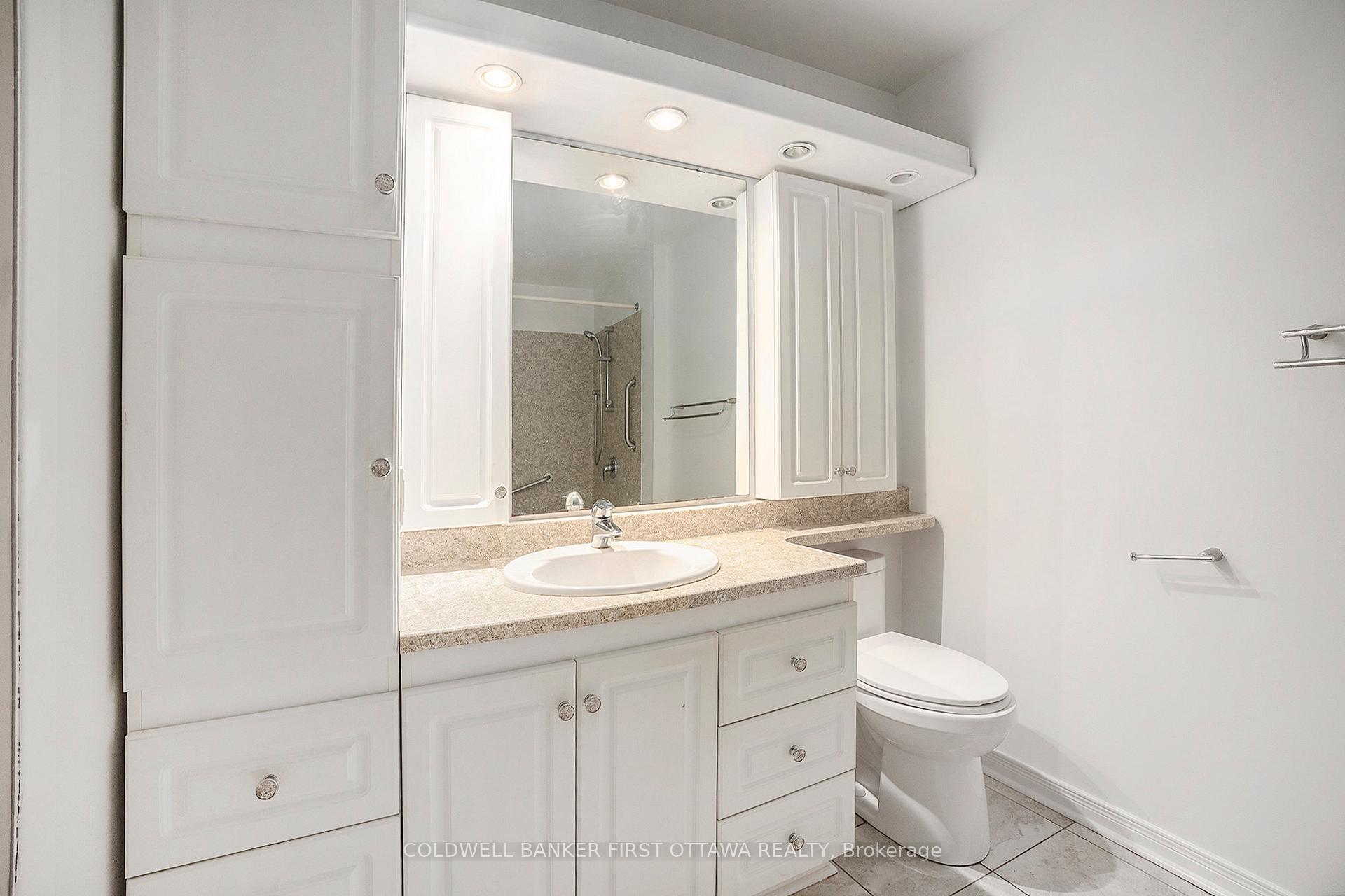 Photo 10 of 27 Ariel Court, Ottawa, Westcliffe Estates — HOMEH