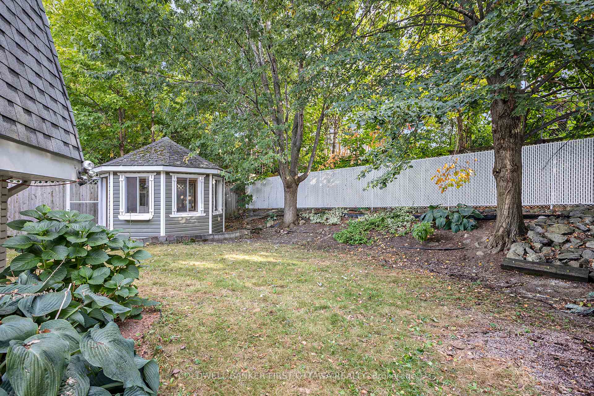 Photo 14 of 27 Ariel Court, Ottawa, Westcliffe Estates — HOMEH