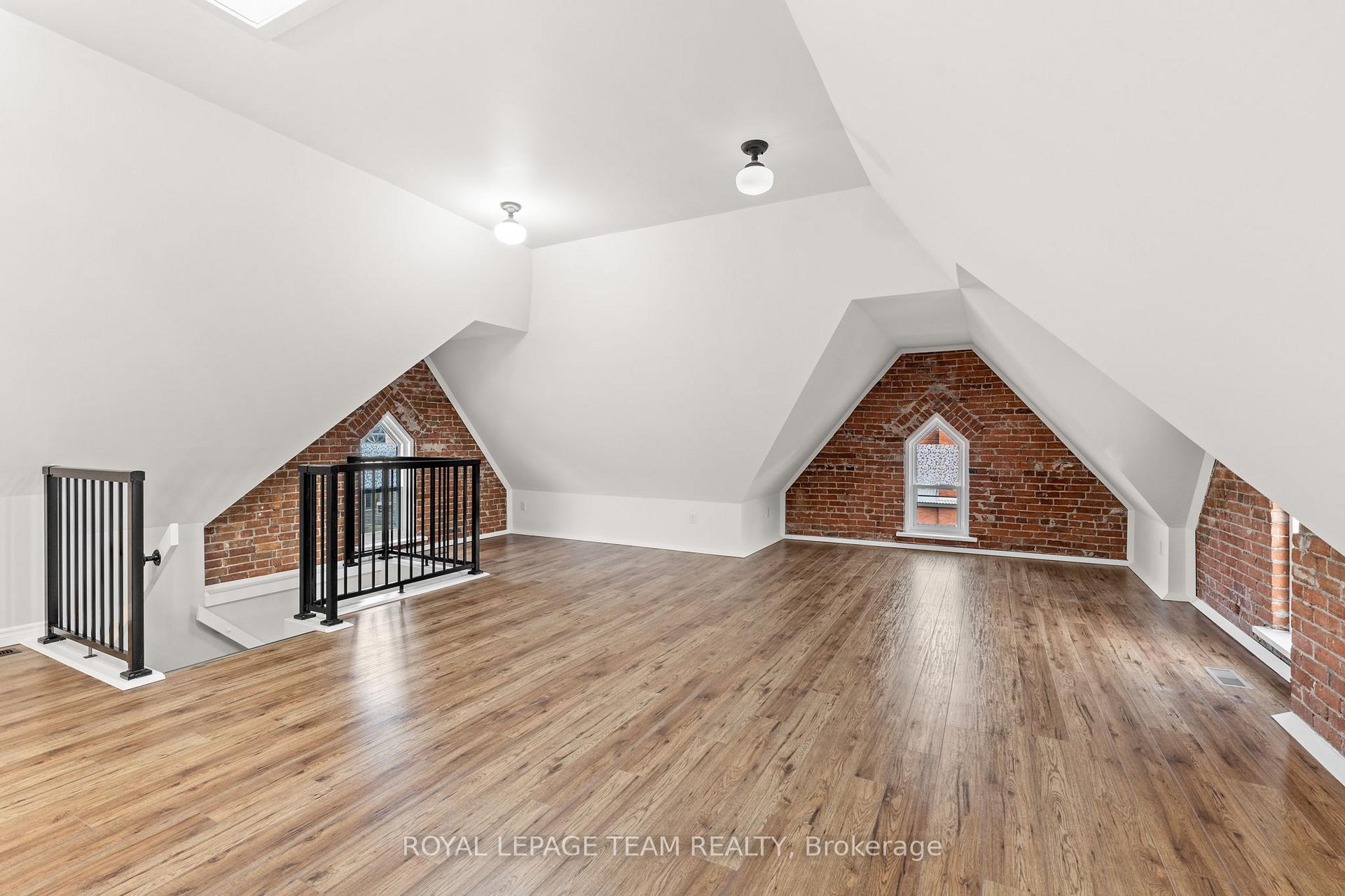 Photo 18 of Unit 2, 258 John Street N, Arnprior — HOMEH