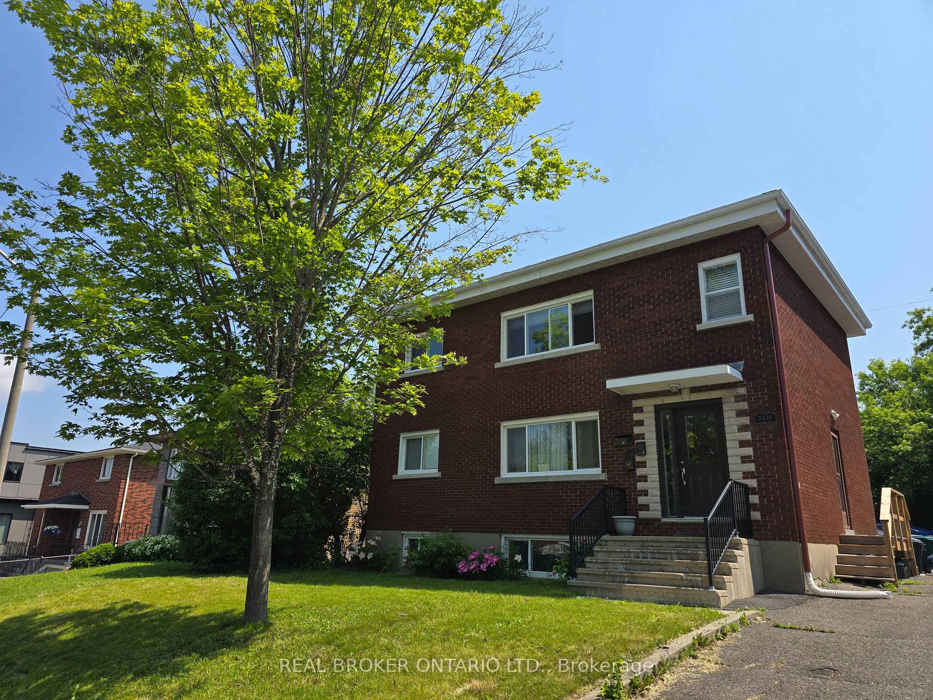 Front of Unit 2, 2429 Carlsen Avenue