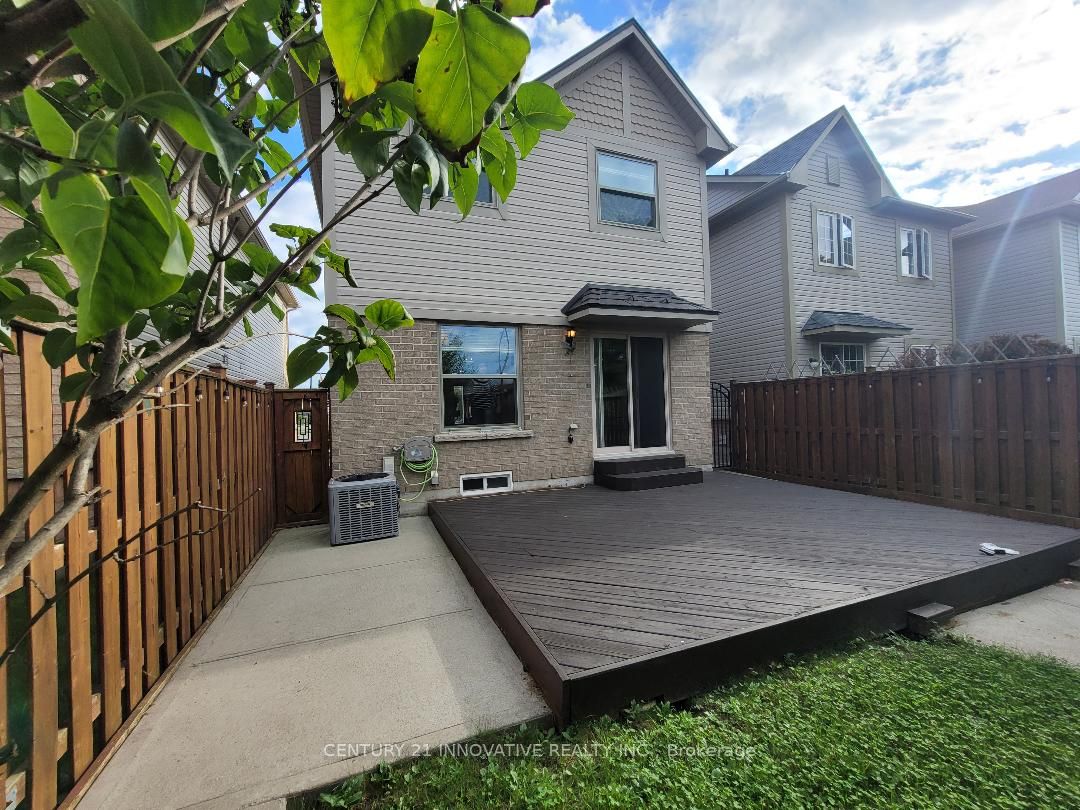 Photo 44 of 76 Bettina Place, Whitby, Rolling Acres — HOMEH