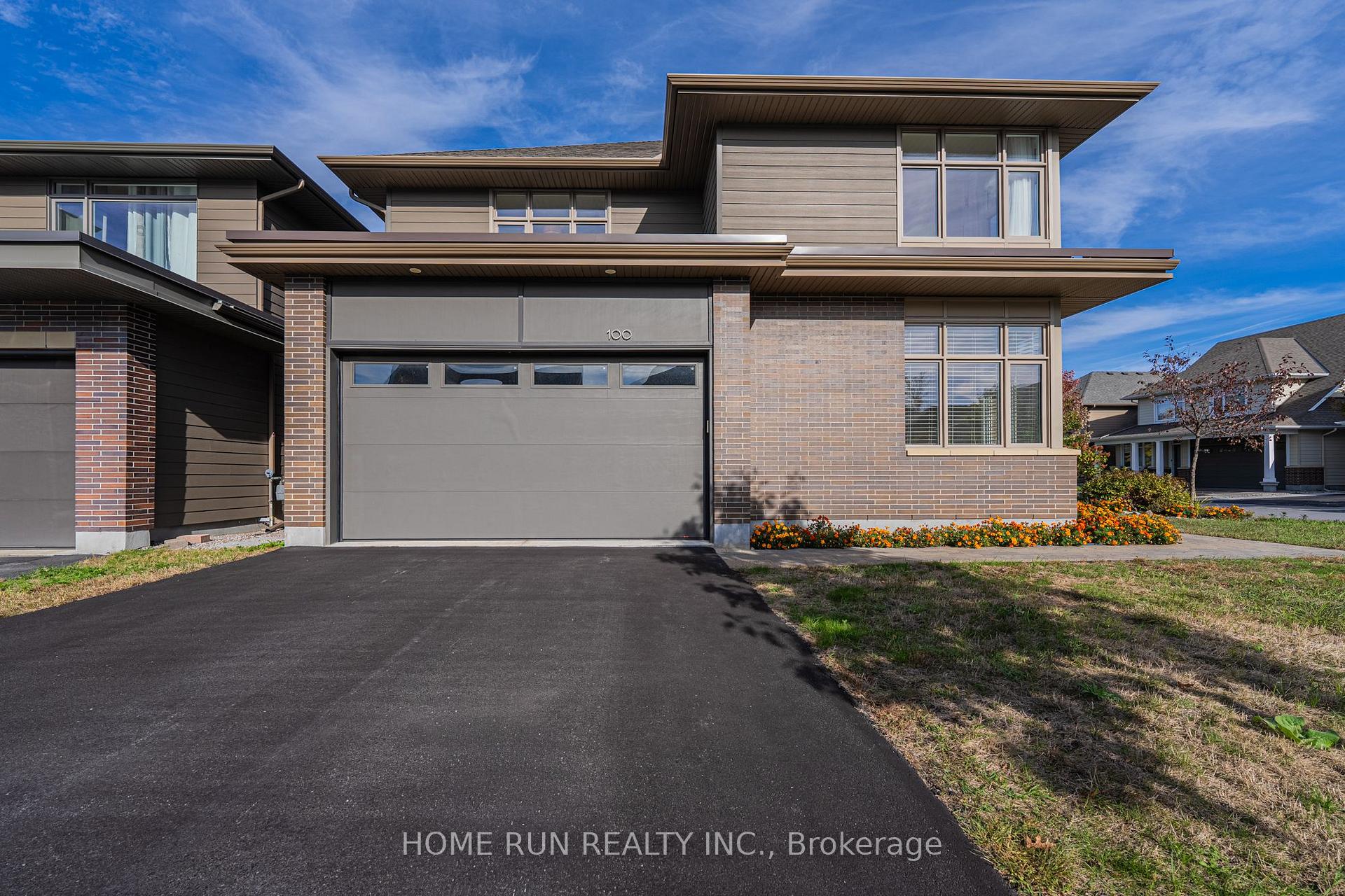 Front of 100 Lochhouse Walk
