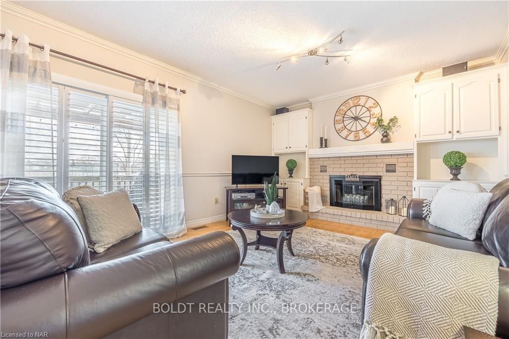 Photo 16 of 10 Flannery Lane, Thorold, Confederation Heights — HOMEH