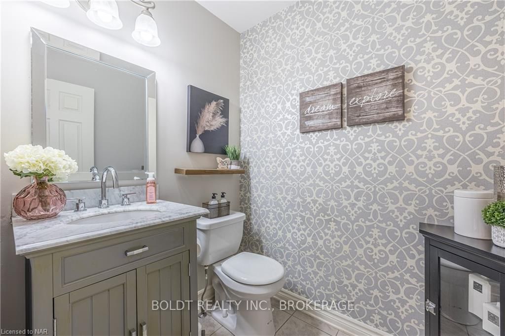 Photo 18 of 10 Flannery Lane, Thorold, Confederation Heights — HOMEH