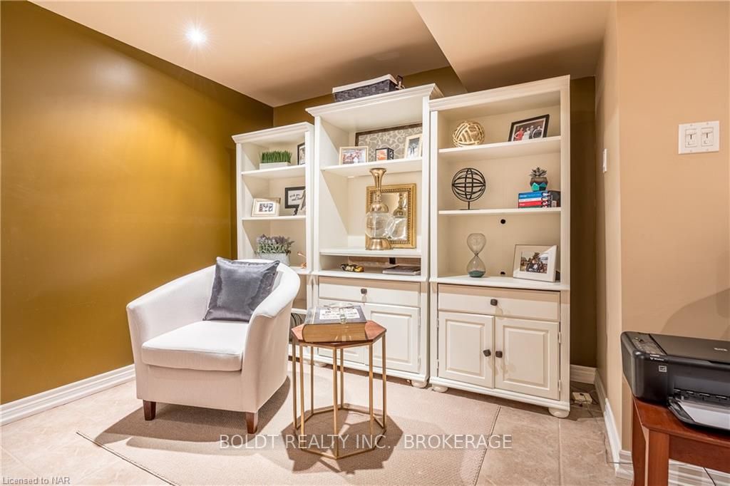 Photo 39 of 10 Flannery Lane, Thorold, Confederation Heights — HOMEH