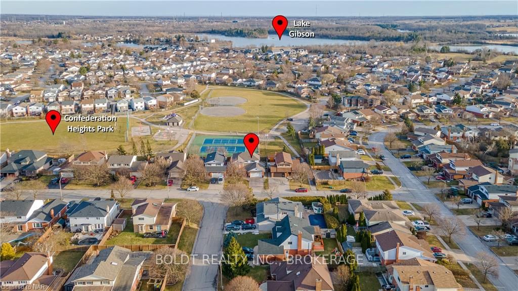 Photo 48 of 10 Flannery Lane, Thorold, Confederation Heights — HOMEH