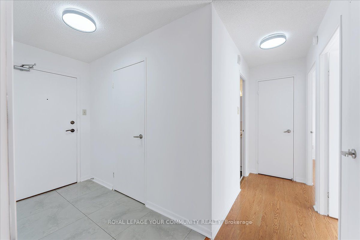 Photo 56 of Unit 408, 60 Inverlochy Boulevard, Markham, Royal Orchard — HOMEH