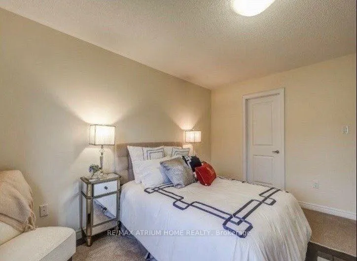 Photo 5 of 67 Duggan Street, Aurora, Bayview Northeast — HOMEH