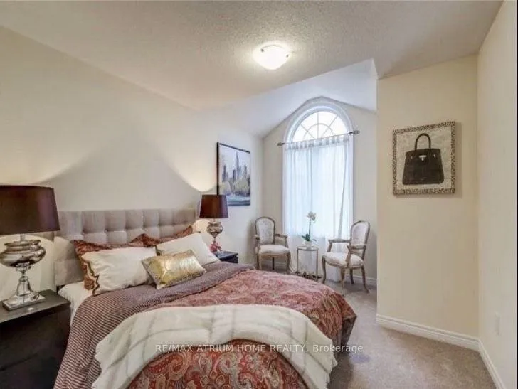 Photo 7 of 67 Duggan Street, Aurora, Bayview Northeast — HOMEH