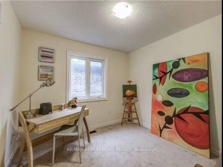 Photo 8 of 67 Duggan Street, Aurora, Bayview Northeast — HOMEH