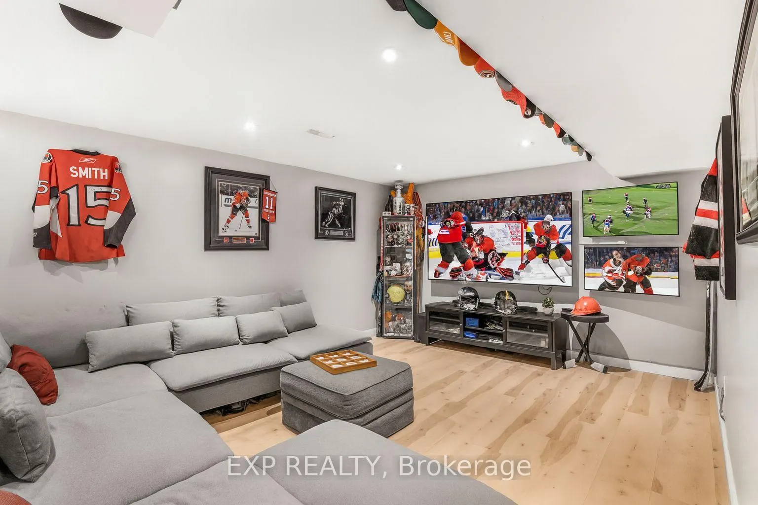 Photo 23 of 4 Aberfeldy Street, Ottawa, Arbeatha Park — HOMEH