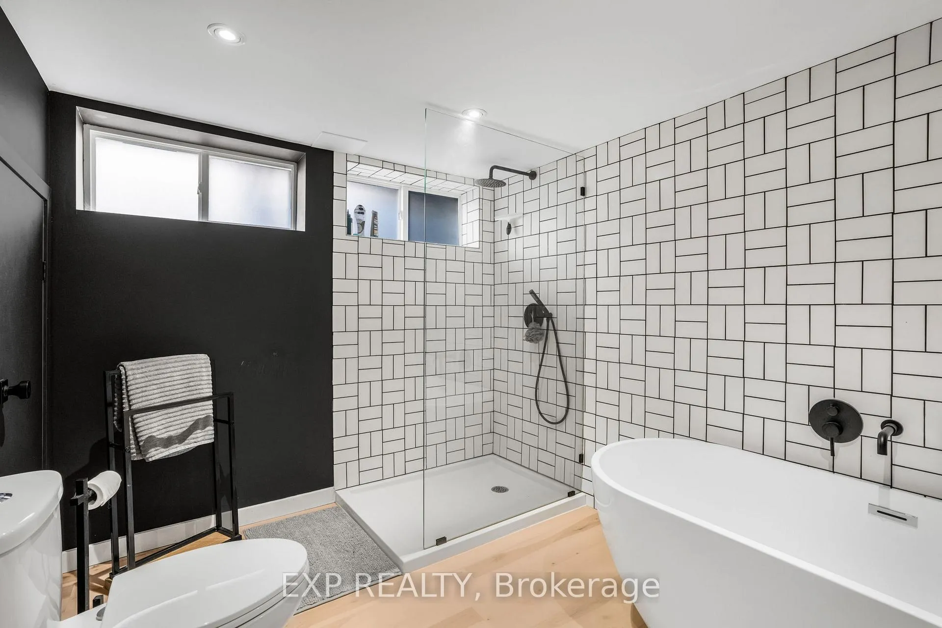 Photo 28 of 4 Aberfeldy Street, Ottawa, Arbeatha Park — HOMEH
