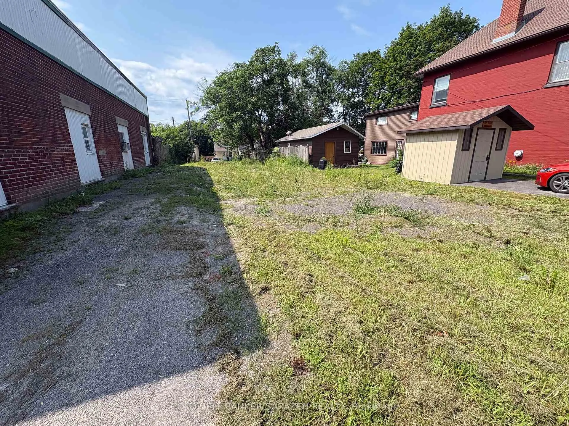 Photo 2 of 126 Elgin Street W, Arnprior — HOMEH