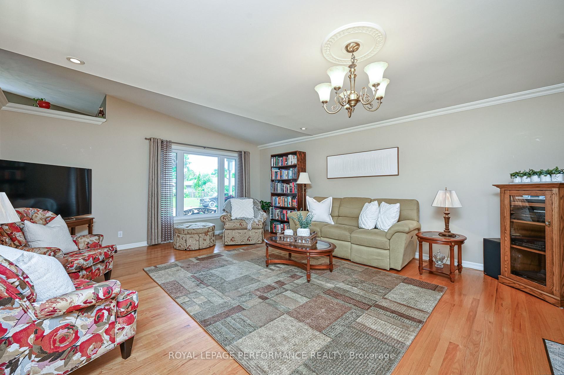 Photo 9 of 3025 Linton Road, Ottawa, Riverside Park South — HOMEH