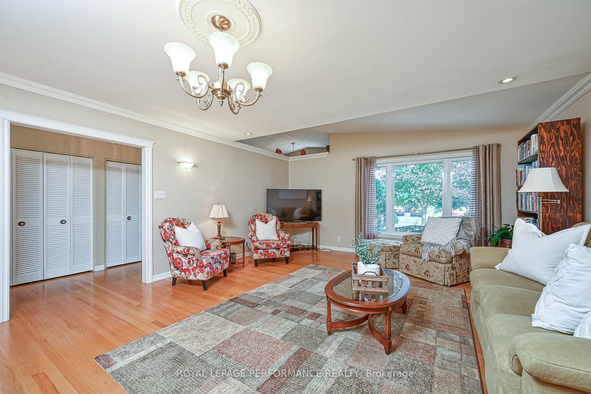 Photo 13 of 3025 Linton Road, Ottawa, Riverside Park South — HOMEH