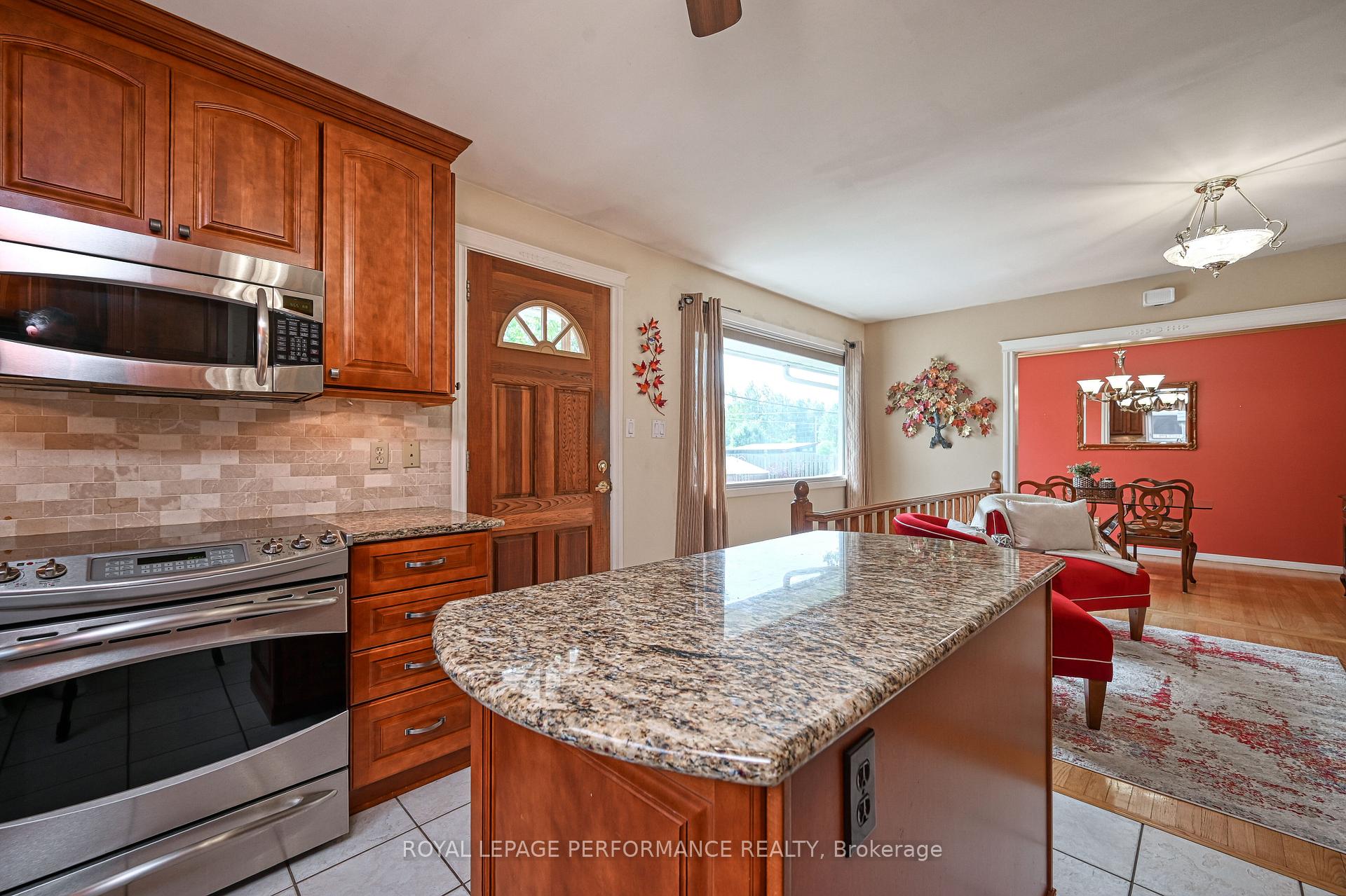 Photo 25 of 3025 Linton Road, Ottawa, Riverside Park South — HOMEH