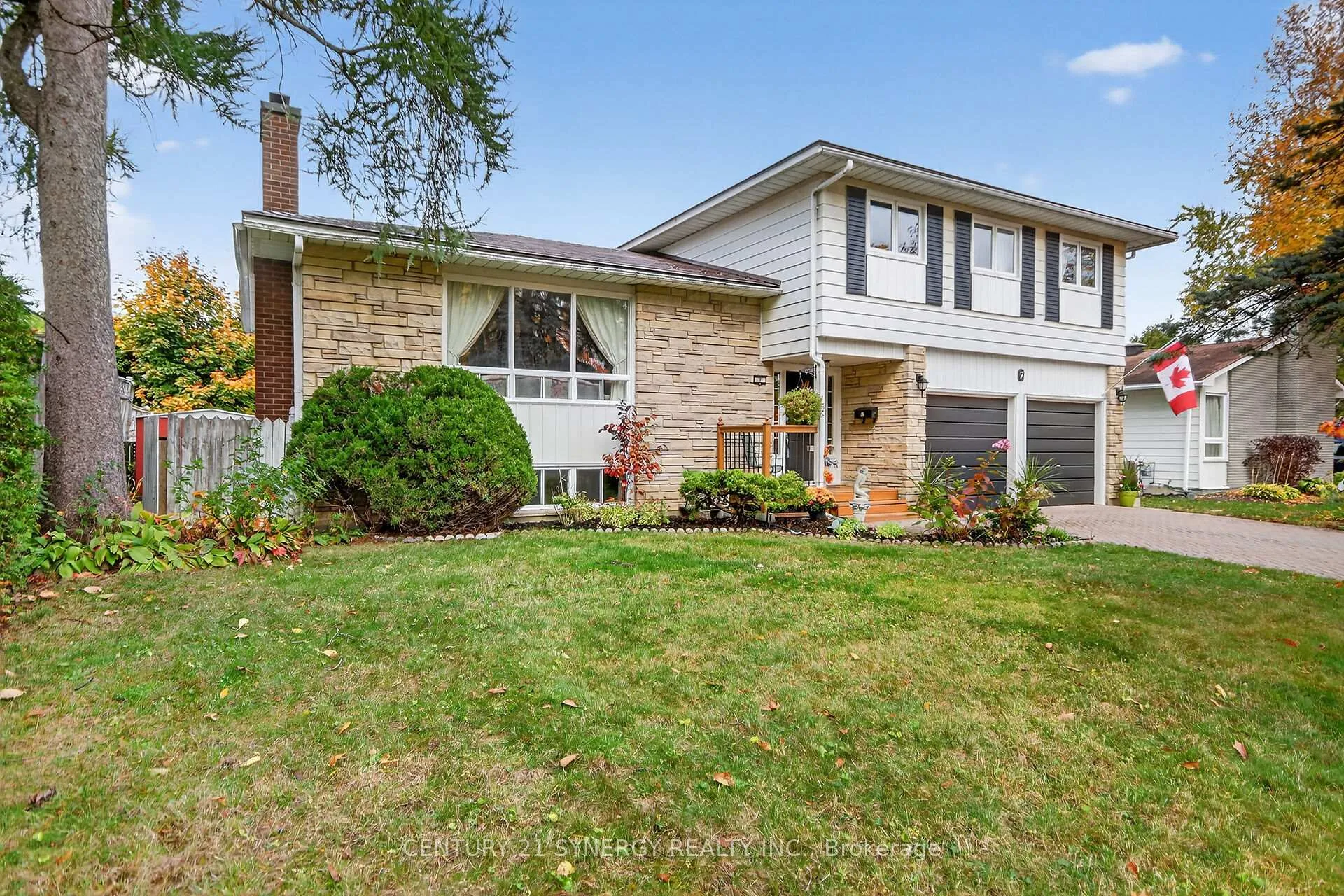 Photo 5 of 7 St Remy Drive, Ottawa, Barrhaven - Pheasant Run — HOMEH