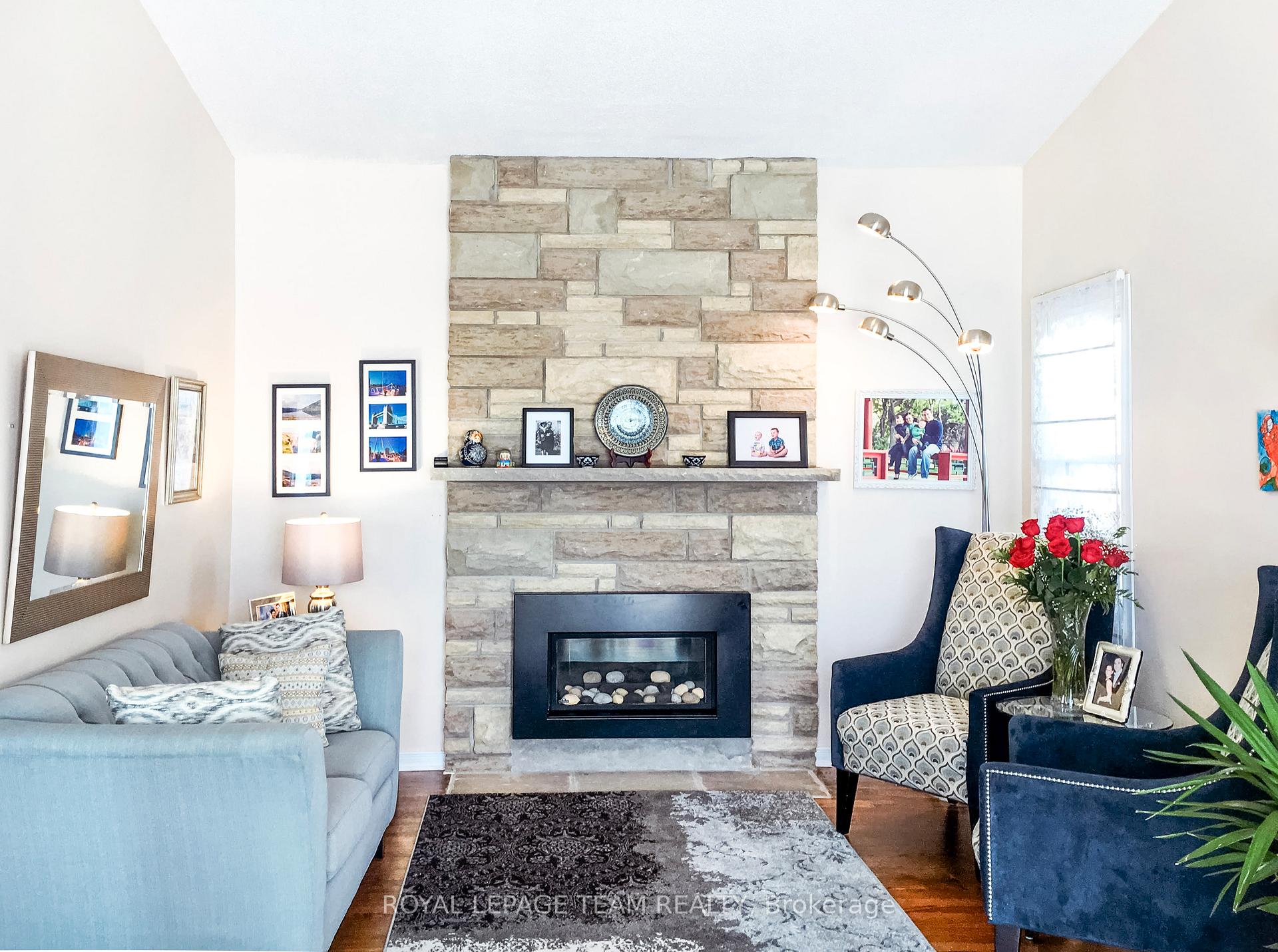 Photo 5 of 631 Glenhurst Crescent, Ottawa, Beacon Hill North — HOMEH