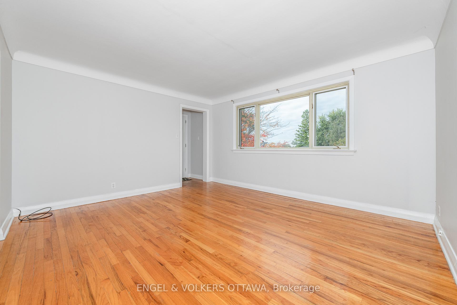 Photo 12 of Unit 3, 1112 Richard Avenue, Ottawa, Billings Bridge — HOMEH