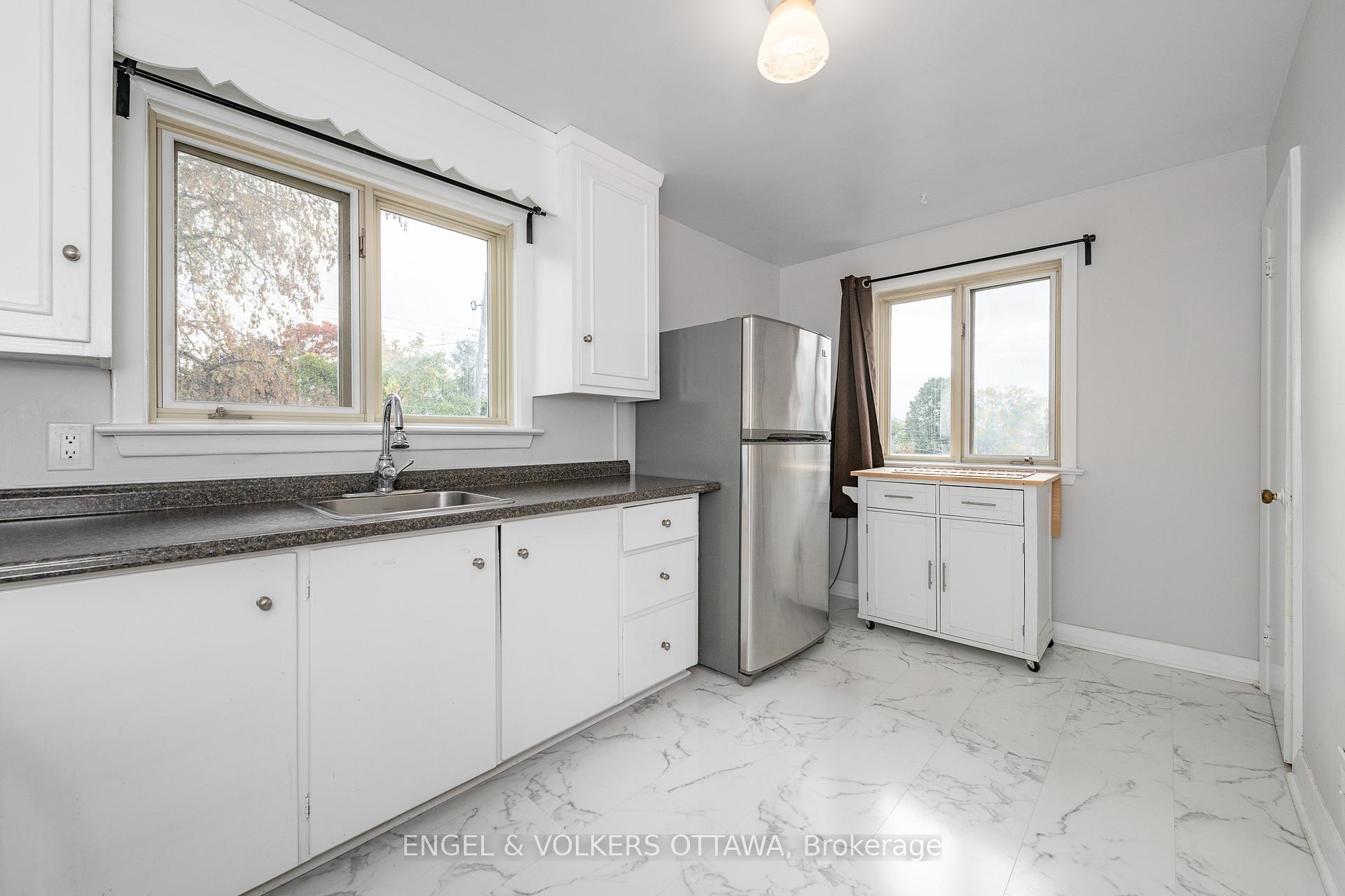 Photo 14 of Unit 3, 1112 Richard Avenue, Ottawa, Billings Bridge — HOMEH