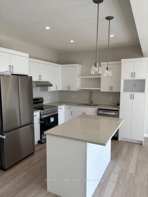 Photo 2 of 9 Hemlock Crescent, Aylmer — HOMEH