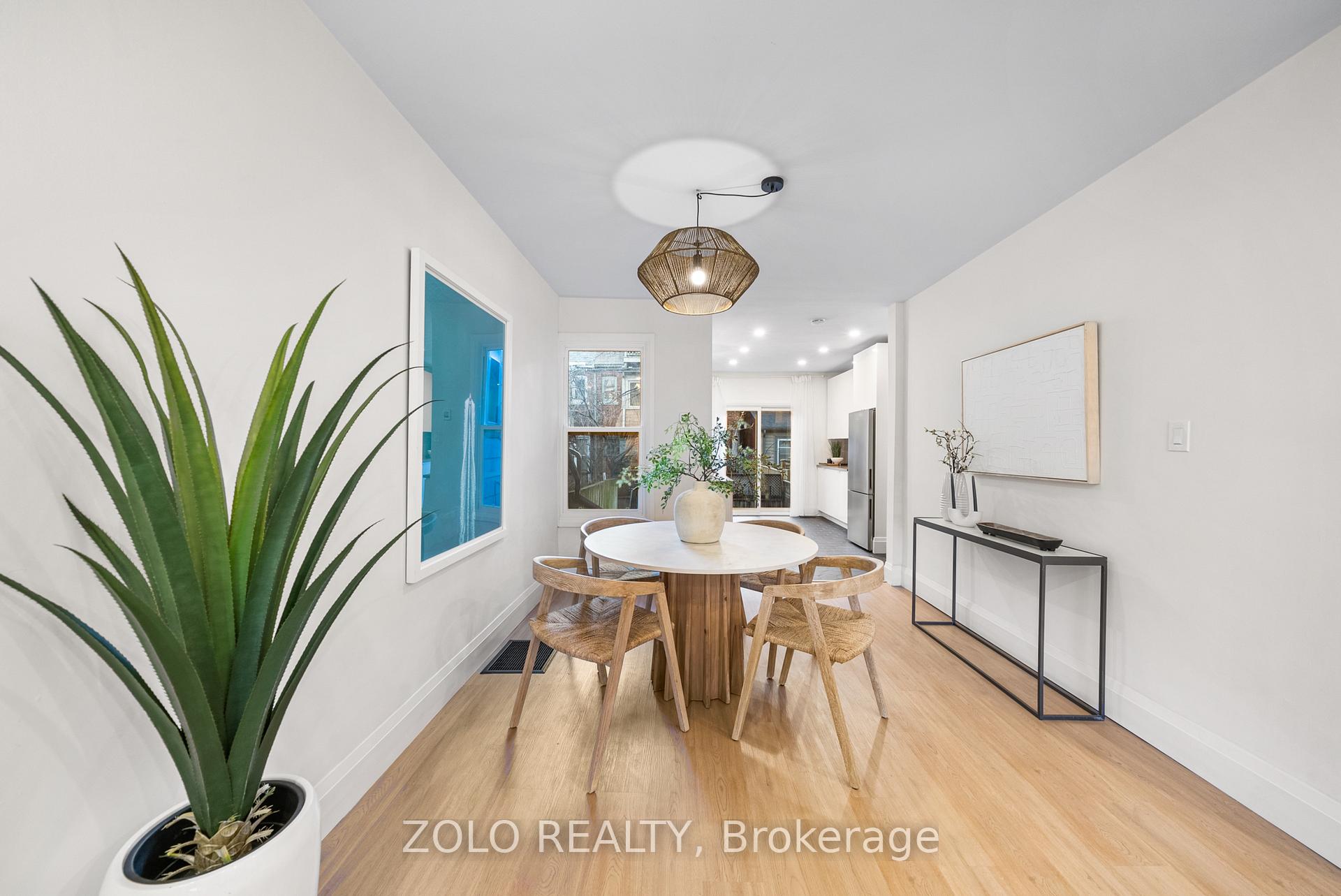 Photo 9 of 82 Bellwoods Avenue, Toronto, Trinity-Bellwoods — HOMEH