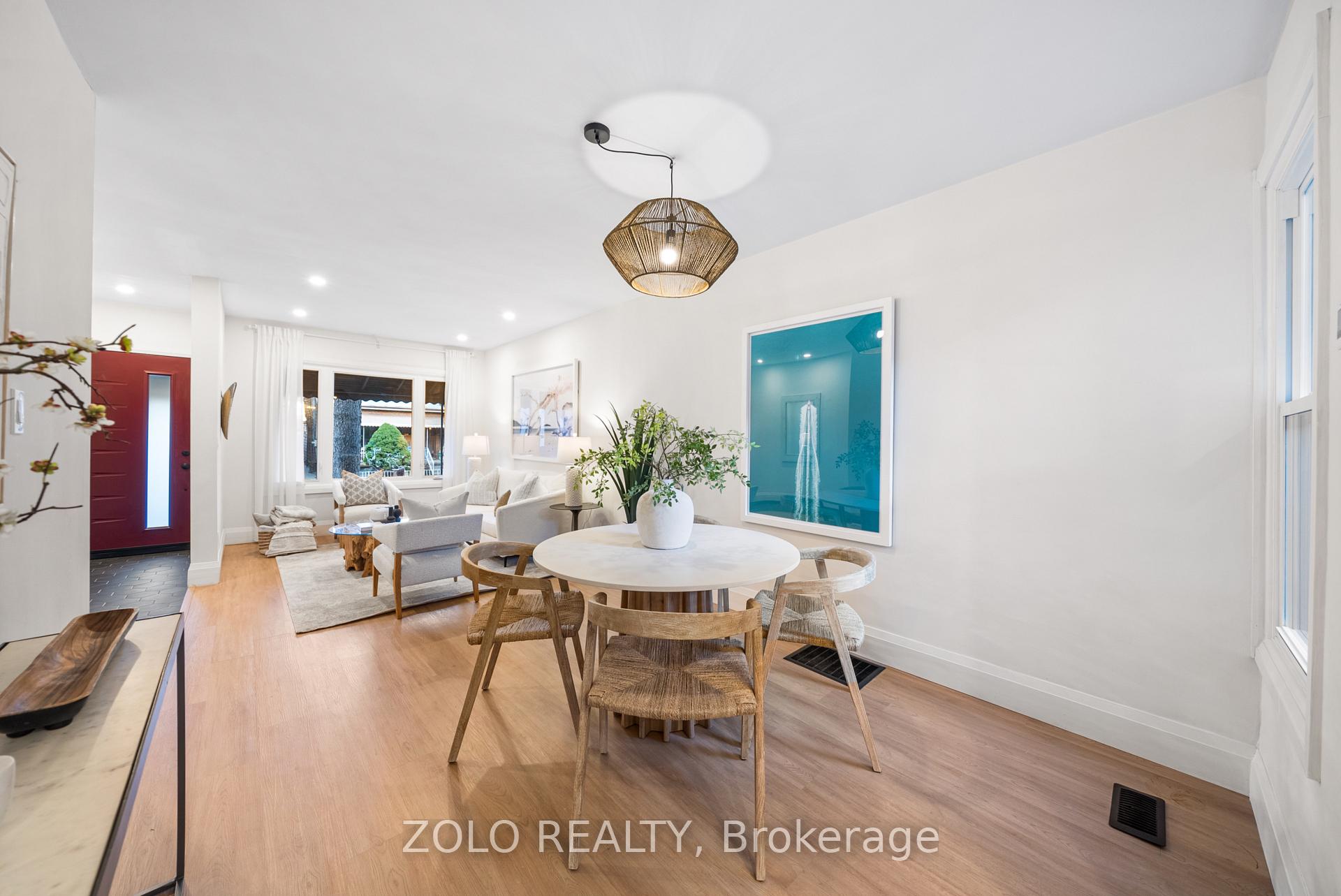 Photo 11 of 82 Bellwoods Avenue, Toronto, Trinity-Bellwoods — HOMEH