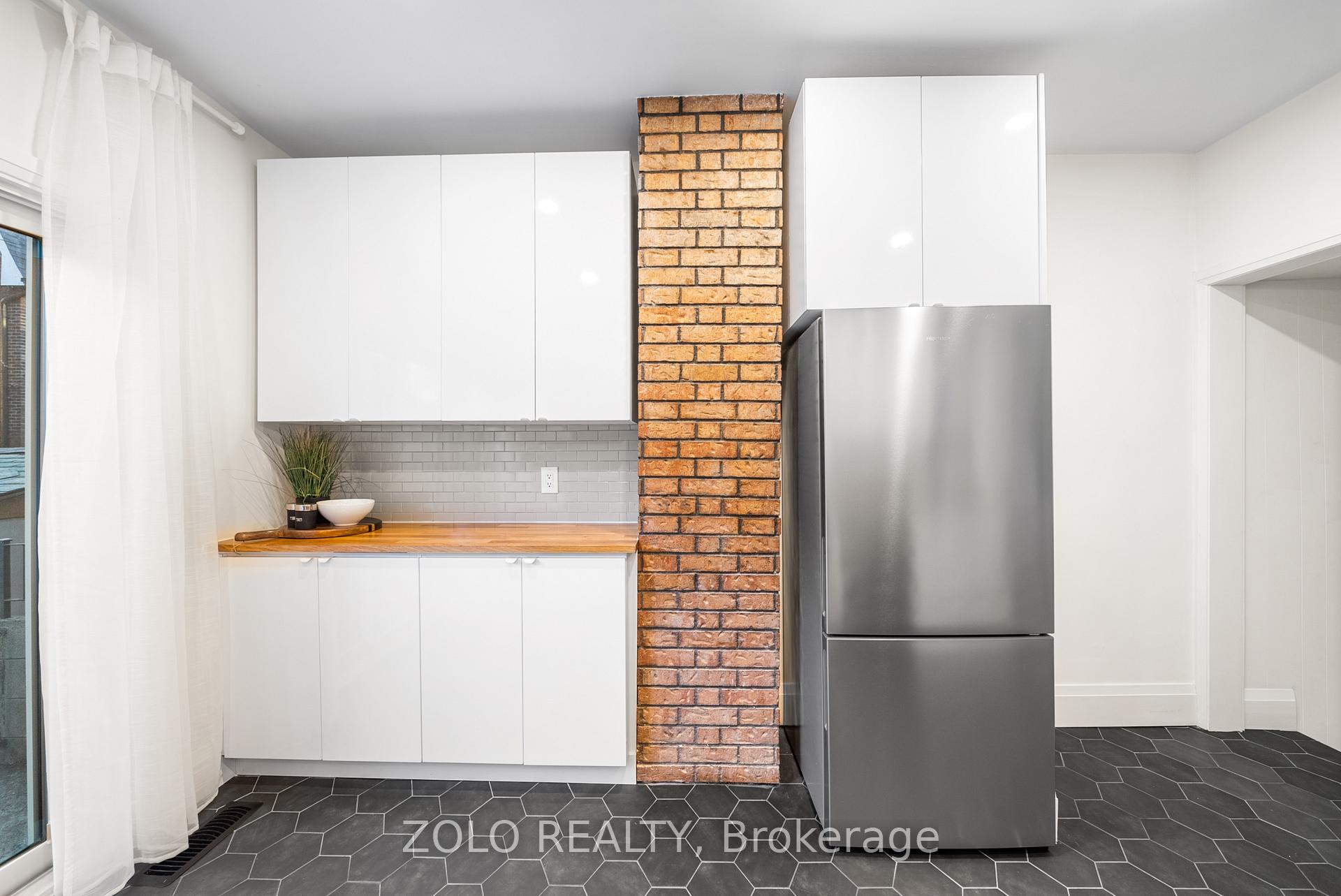 Photo 19 of 82 Bellwoods Avenue, Toronto, Trinity-Bellwoods — HOMEH