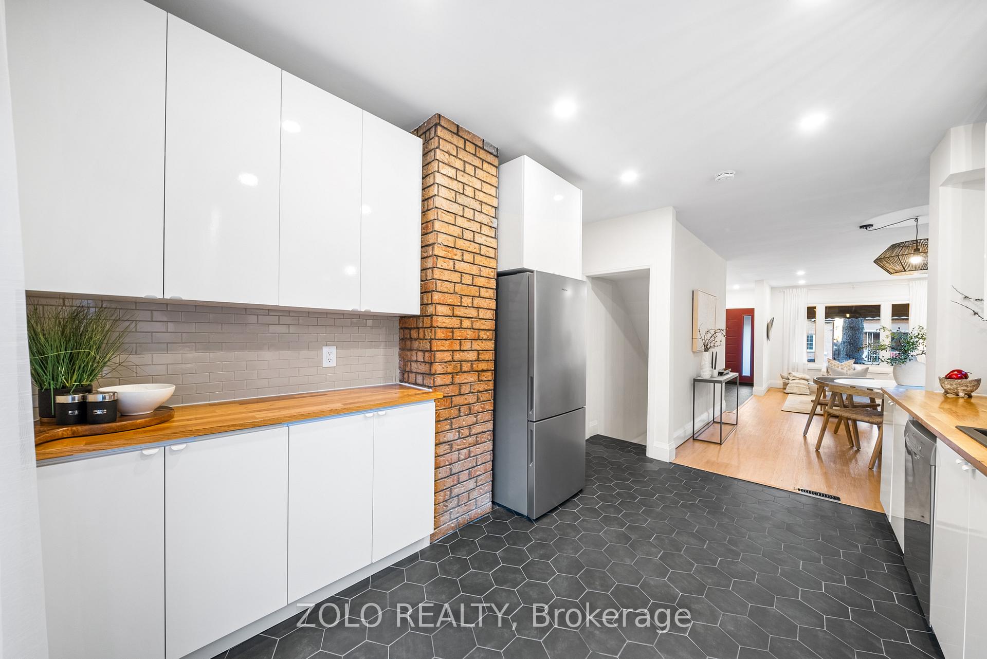 Photo 20 of 82 Bellwoods Avenue, Toronto, Trinity-Bellwoods — HOMEH