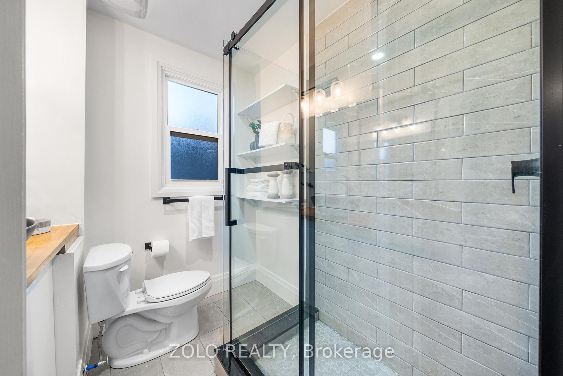 Photo 30 of 82 Bellwoods Avenue, Toronto, Trinity-Bellwoods — HOMEH