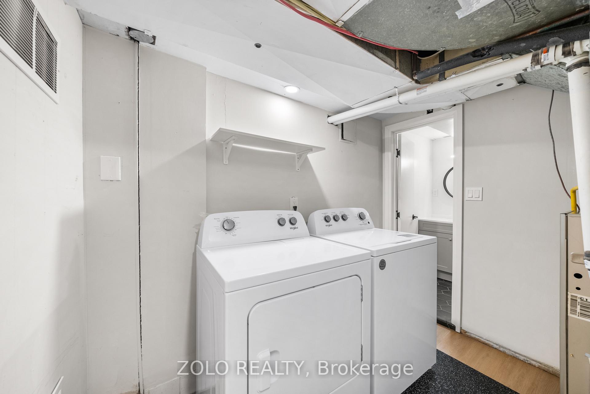Photo 42 of 82 Bellwoods Avenue, Toronto, Trinity-Bellwoods — HOMEH