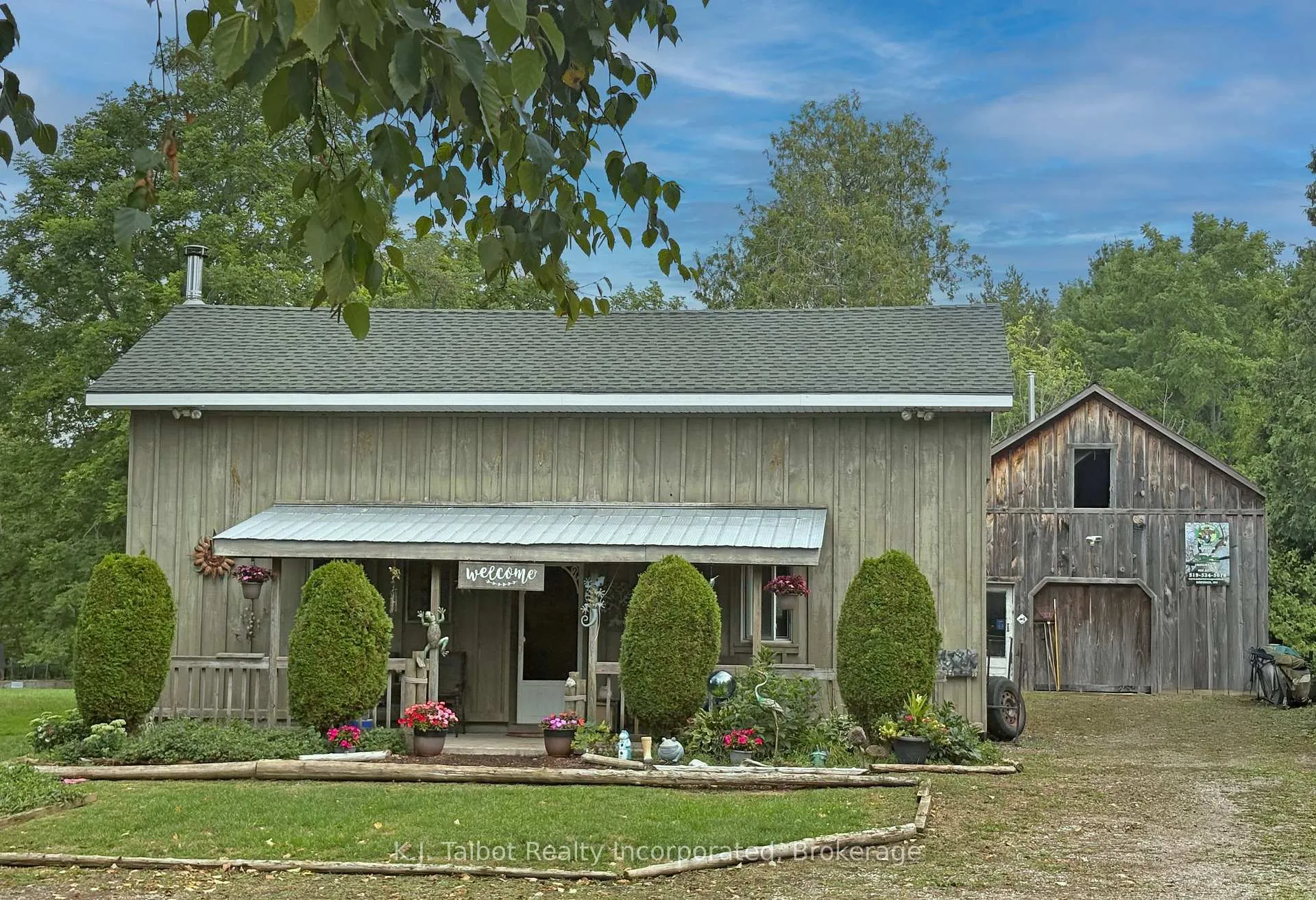 Photo 2 of 82044 Bluewater Highway, Ashfield-Colborne-Wawanosh, Colborne — HOMEH