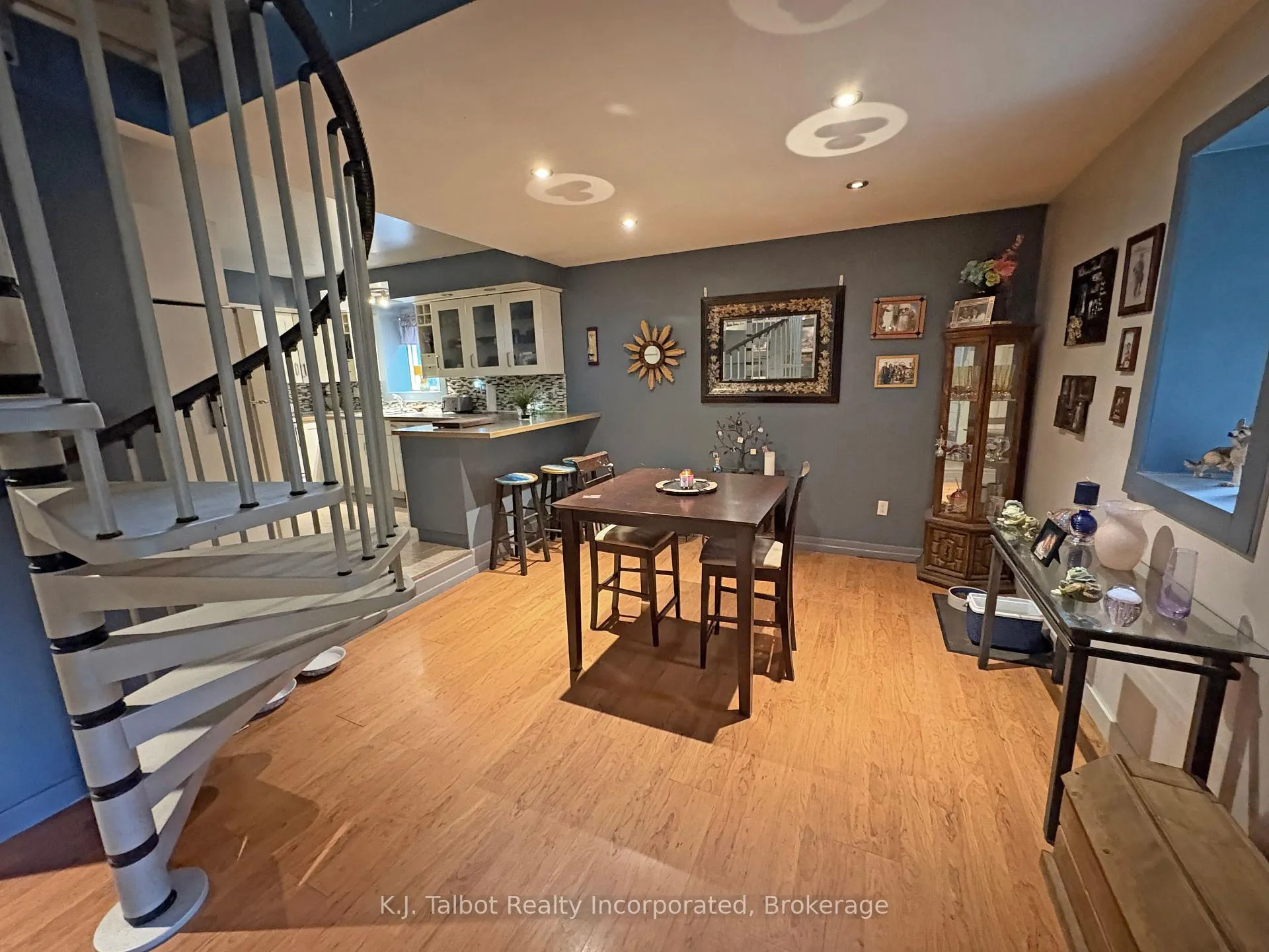 Photo 7 of 82044 Bluewater Highway, Ashfield-Colborne-Wawanosh, Colborne — HOMEH