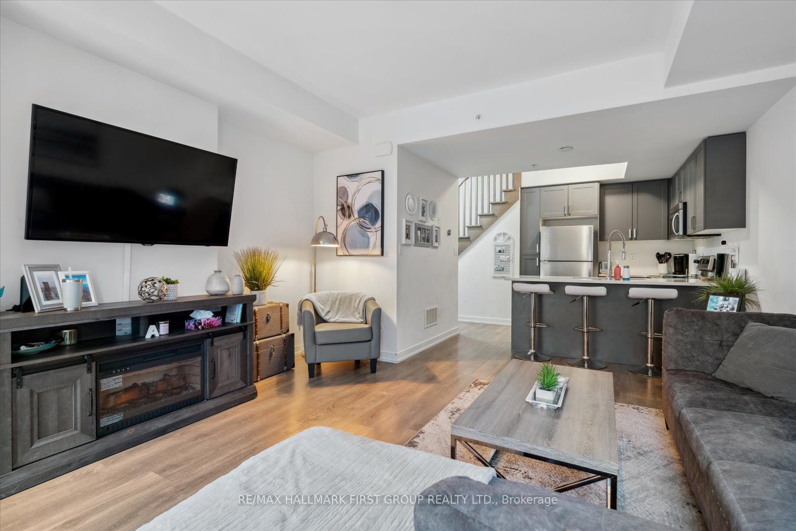 Photo 12 of Unit 505, 1555 Kingston Road, Pickering, Town Centre — HOMEH