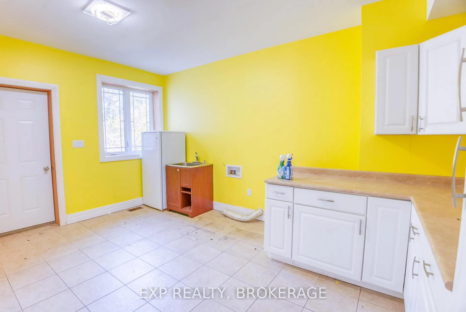 Photo 11 of 6 Oliver Road, Addington Highlands — HOMEH