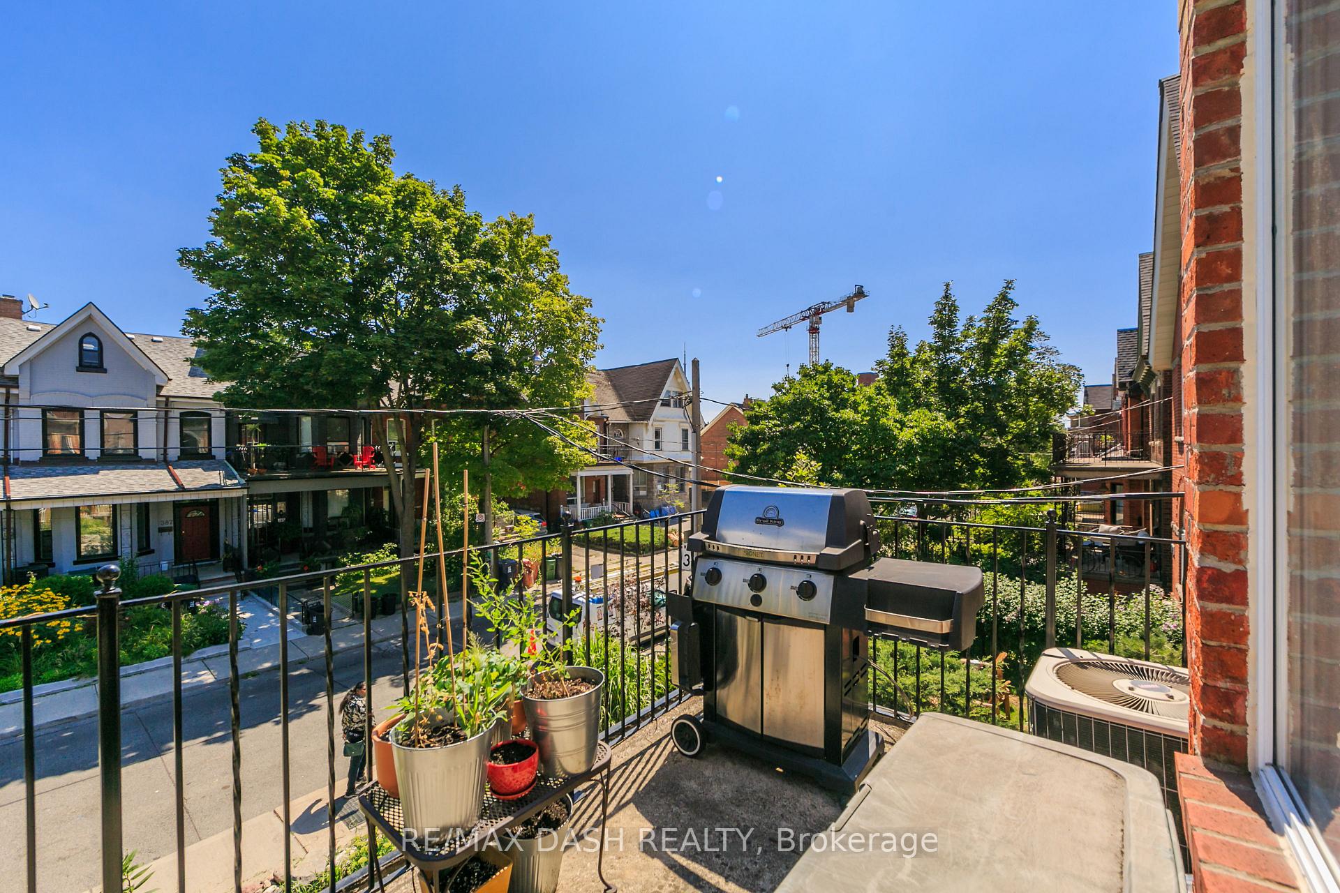Photo 36 of Unit A, 388 Manning Avenue, Toronto, Palmerston-Little Italy — HOMEH