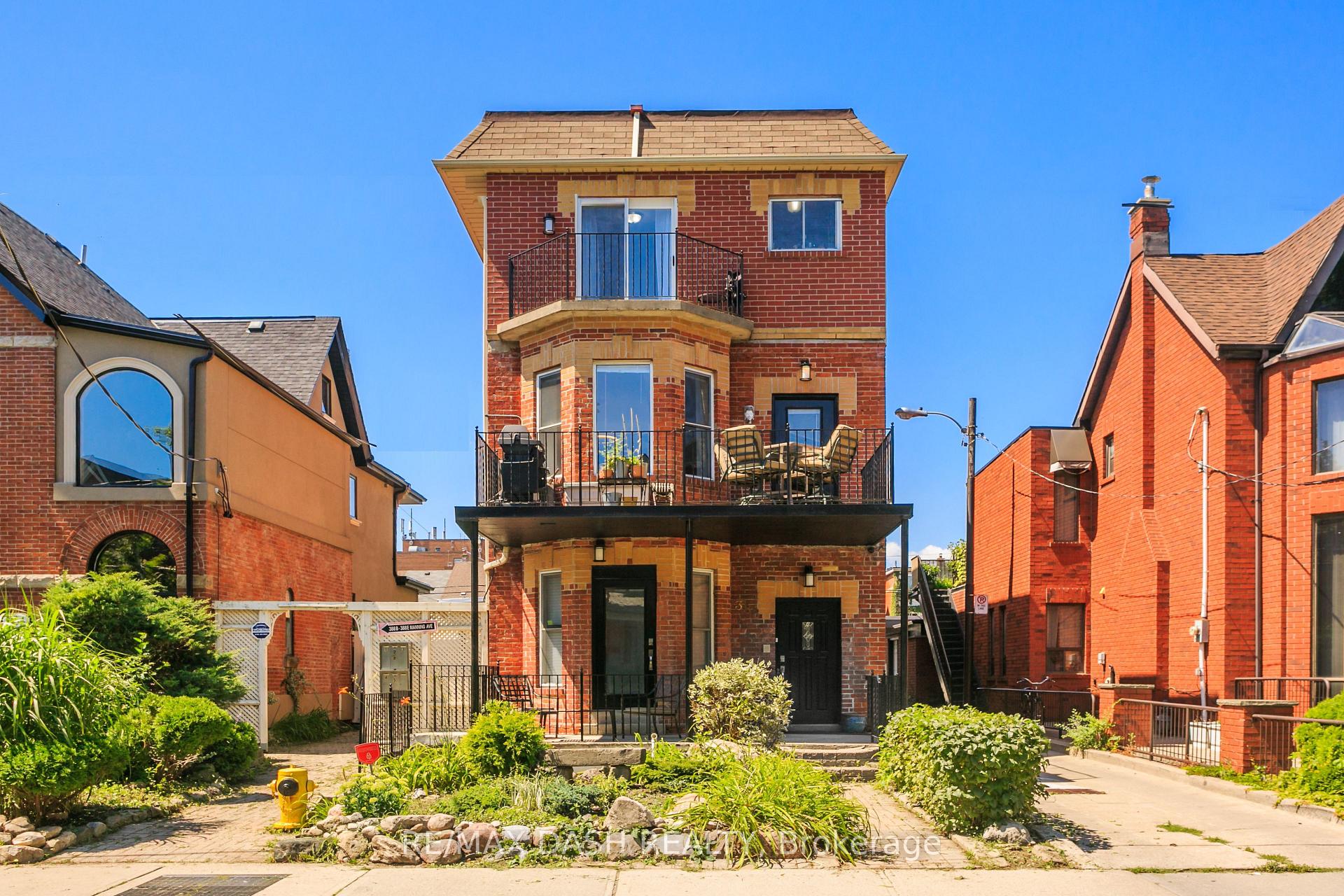 Photo 49 of Unit A, 388 Manning Avenue, Toronto, Palmerston-Little Italy — HOMEH