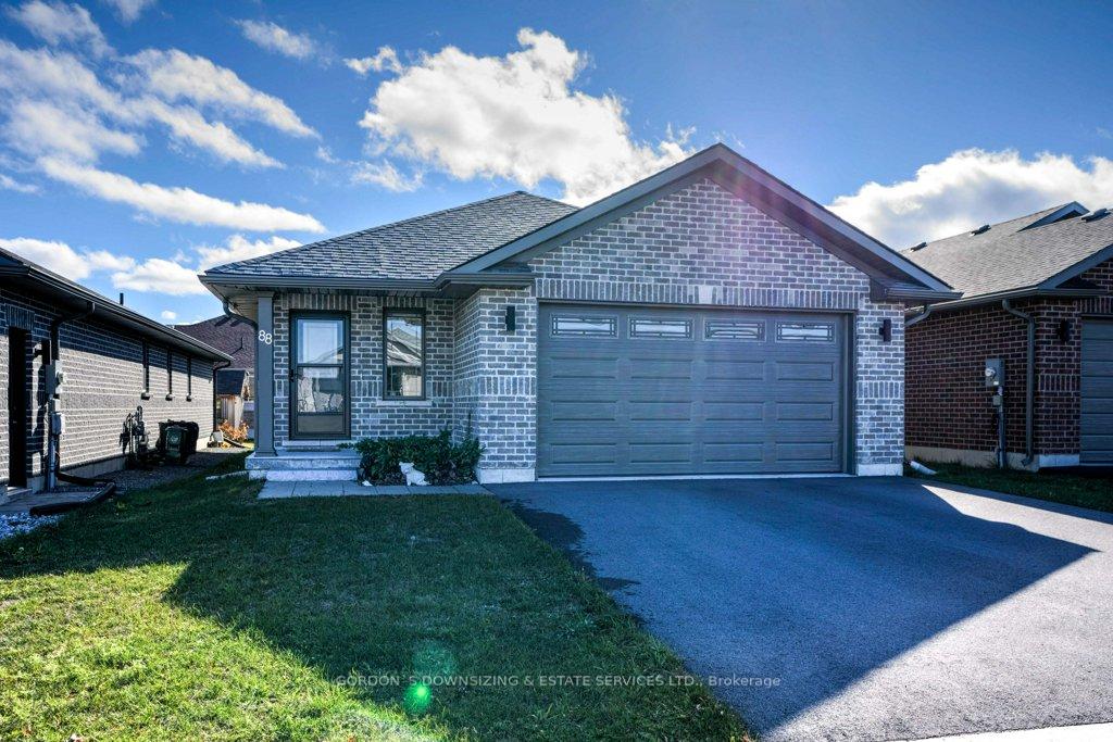 Photo 5 of 88 Glenview Crescent, Belleville, Belleville Ward — HOMEH