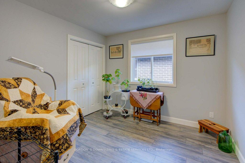 Photo 16 of 88 Glenview Crescent, Belleville, Belleville Ward — HOMEH