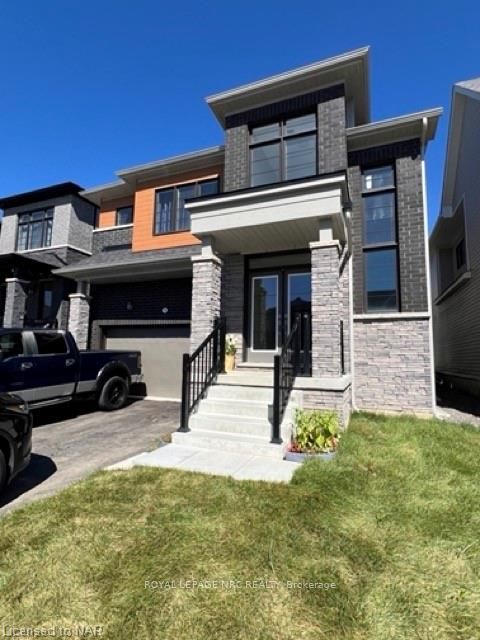 Front of 76 Sunflower Crescent