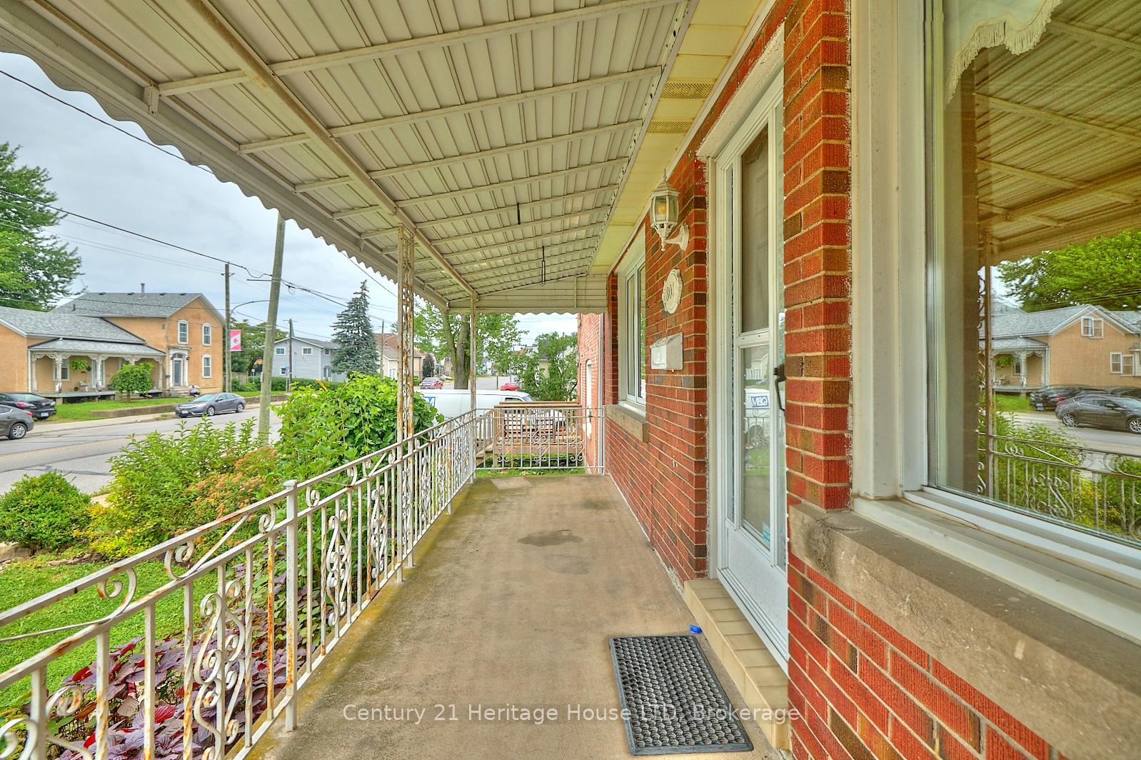 Photo 4 of 80.5 Pine Street S, Thorold, Thorold Downtown — HOMEH