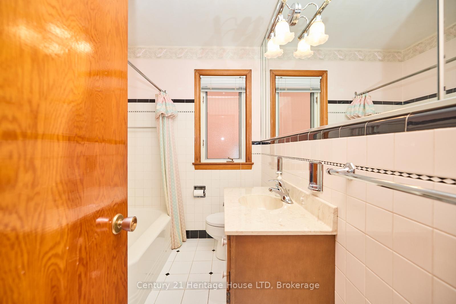 Photo 16 of 80.5 Pine Street S, Thorold, Thorold Downtown — HOMEH
